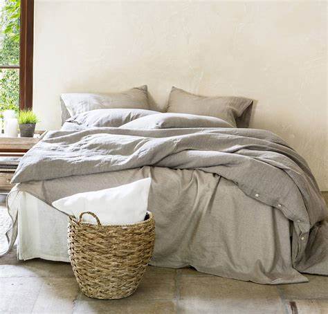 Make Your Bedding More Comfortable With the Linen Bedding