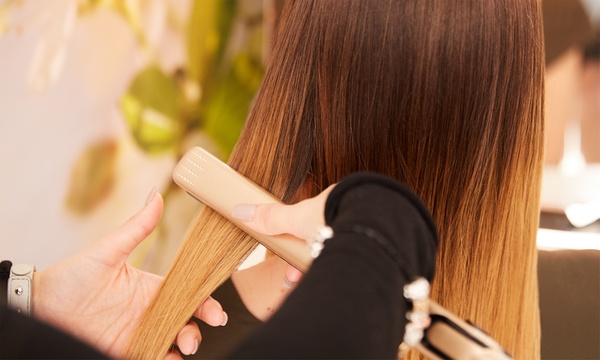 Ultimate Guide to Hair Treatment Service at Home